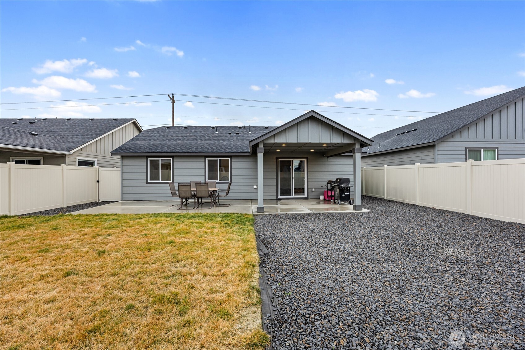 1104 W Maple Drive , Moses Lake, WA 98837