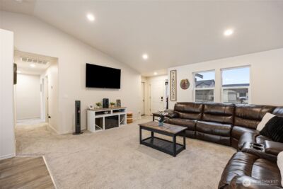 1104 W Maple Drive , Moses Lake, WA 98837 - Photo 8