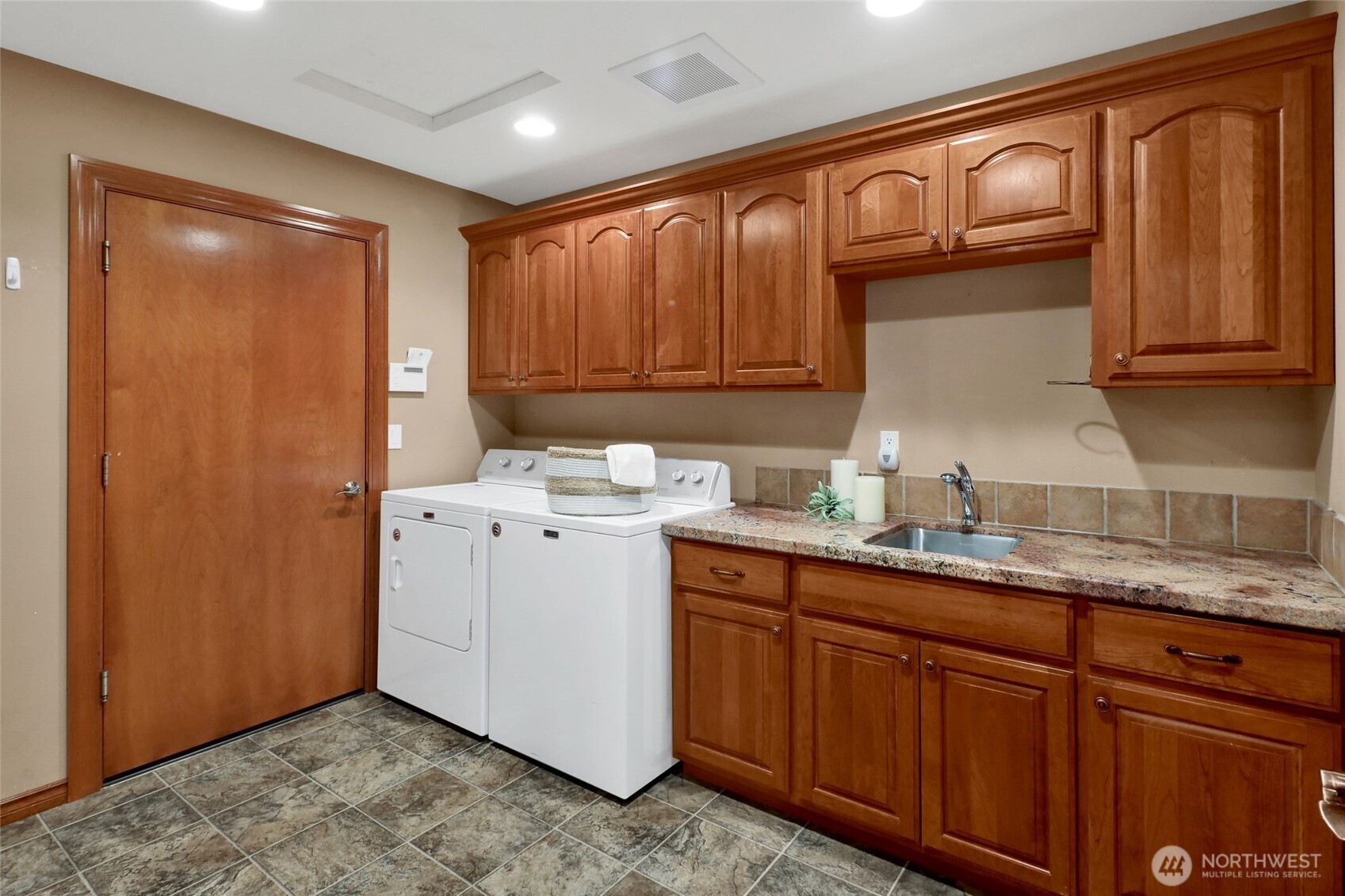 2511 Crescent Street , Ferndale, WA 98248