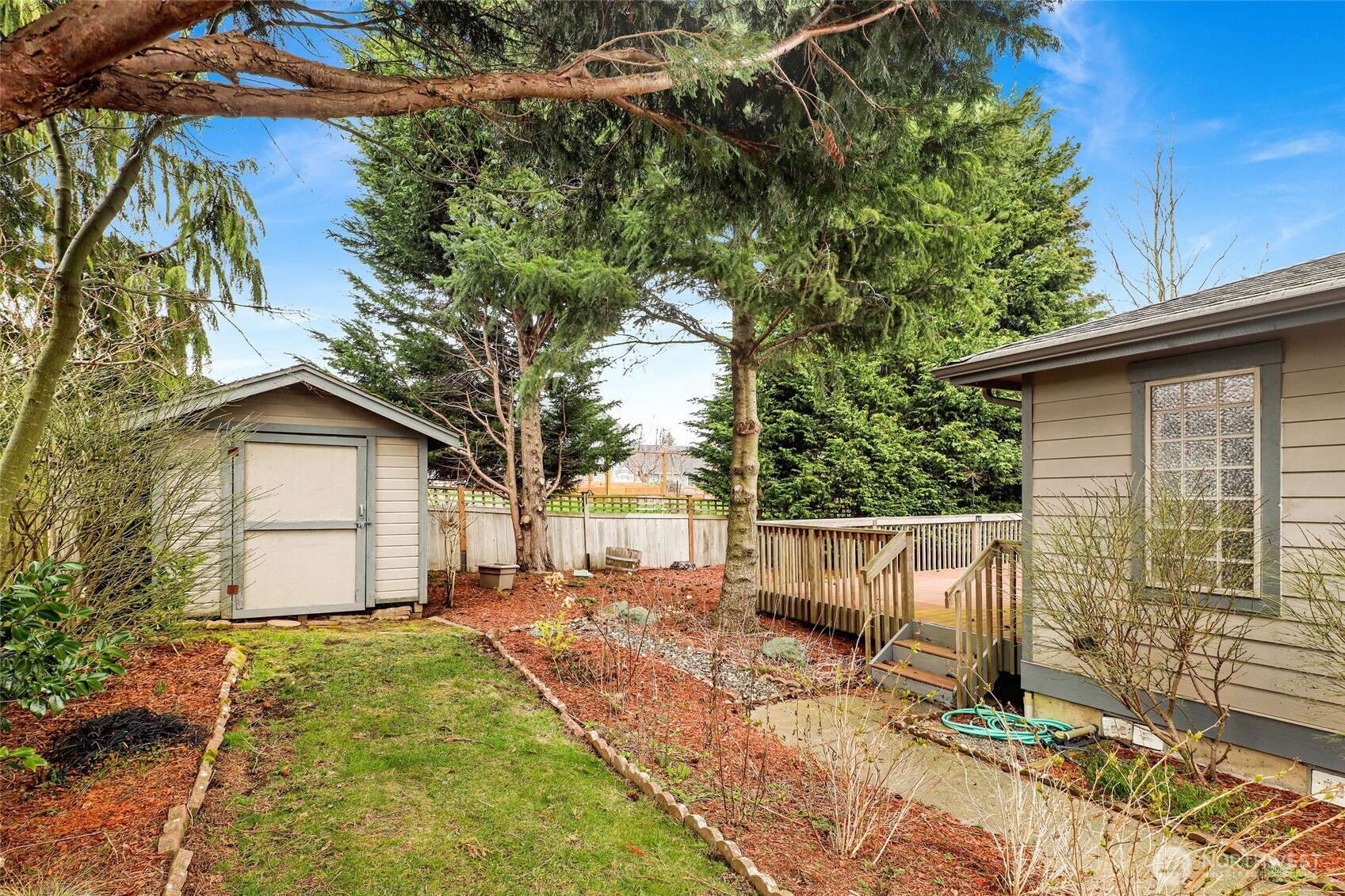 2511 Crescent Street , Ferndale, WA 98248