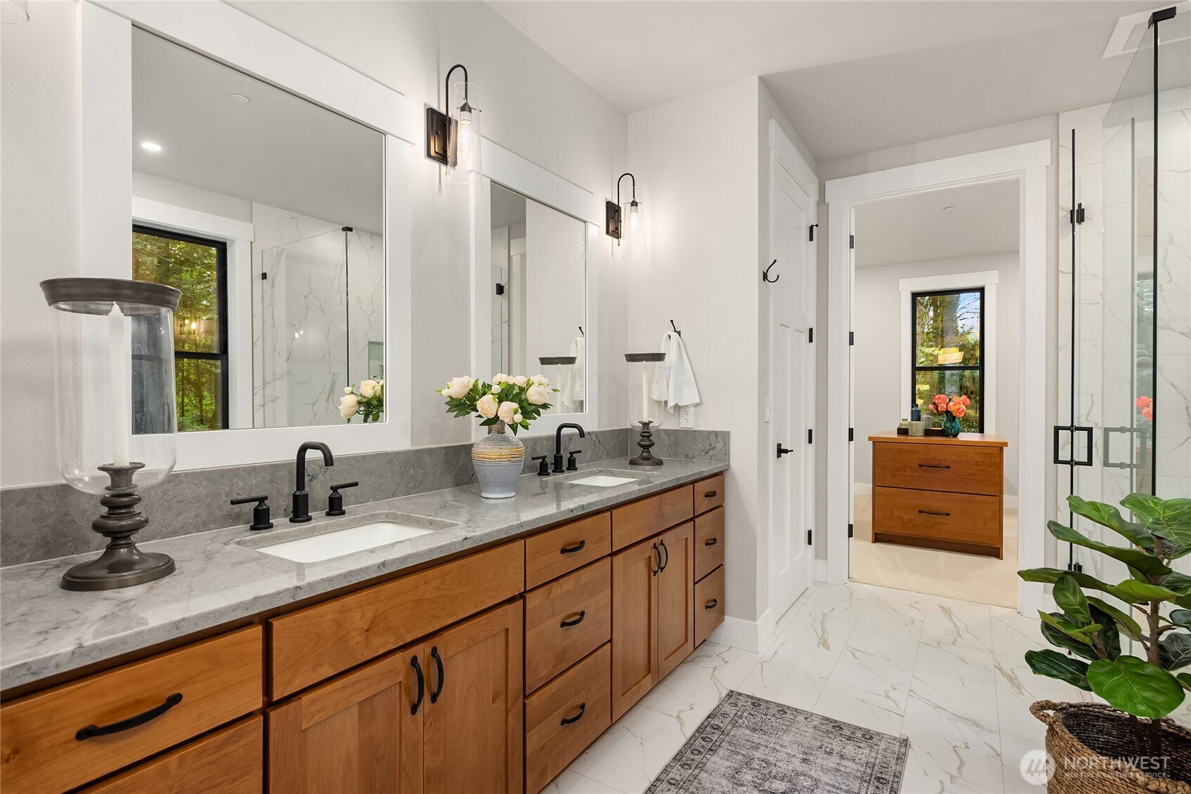 7535 NE West Port Madison Road , Bainbridge Island, WA 98110