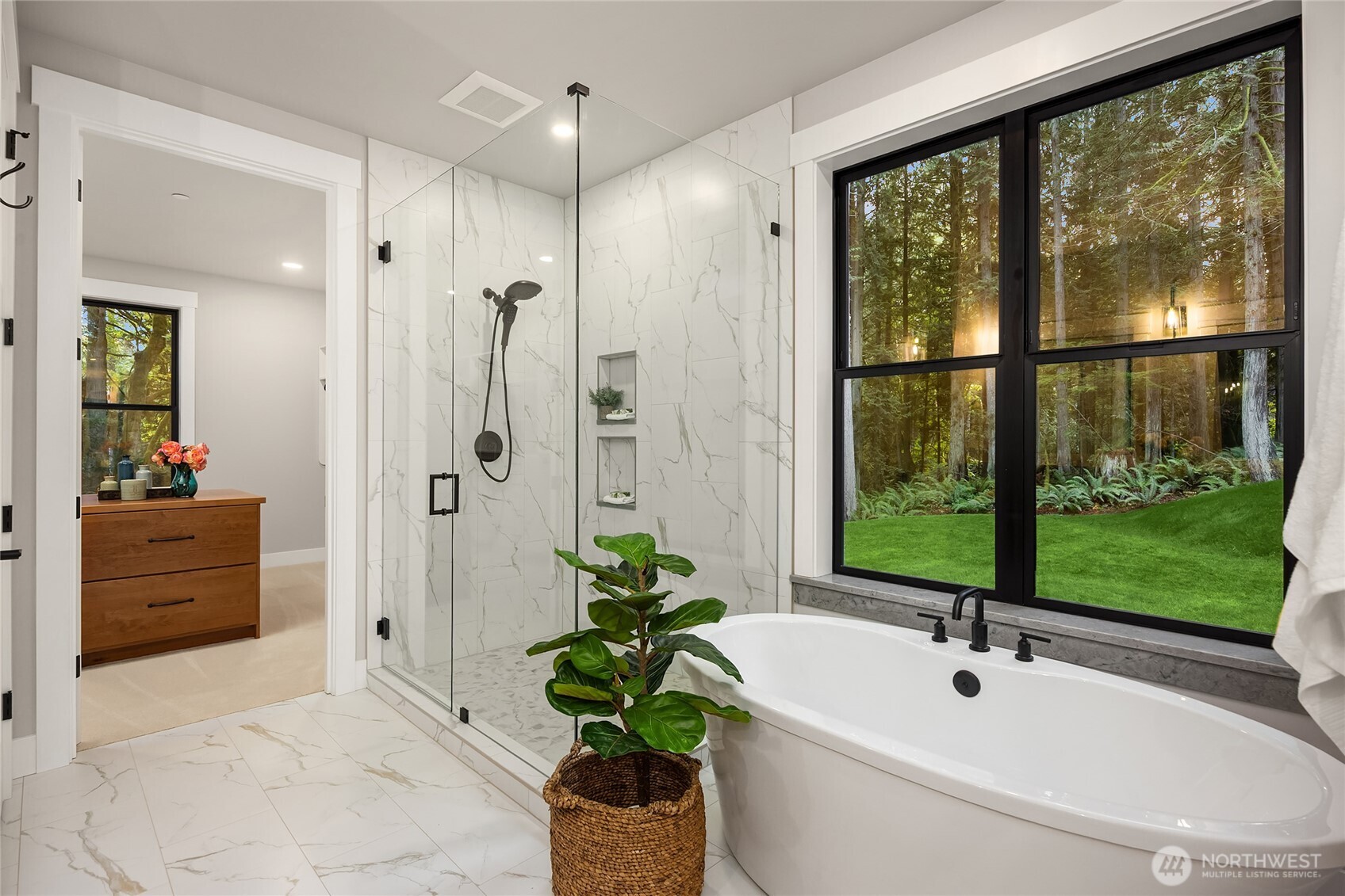 7535 NE West Port Madison Road , Bainbridge Island, WA 98110