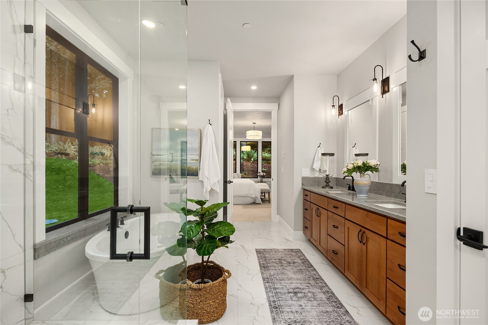 7535 NE West Port Madison Road , Bainbridge Island, WA 98110