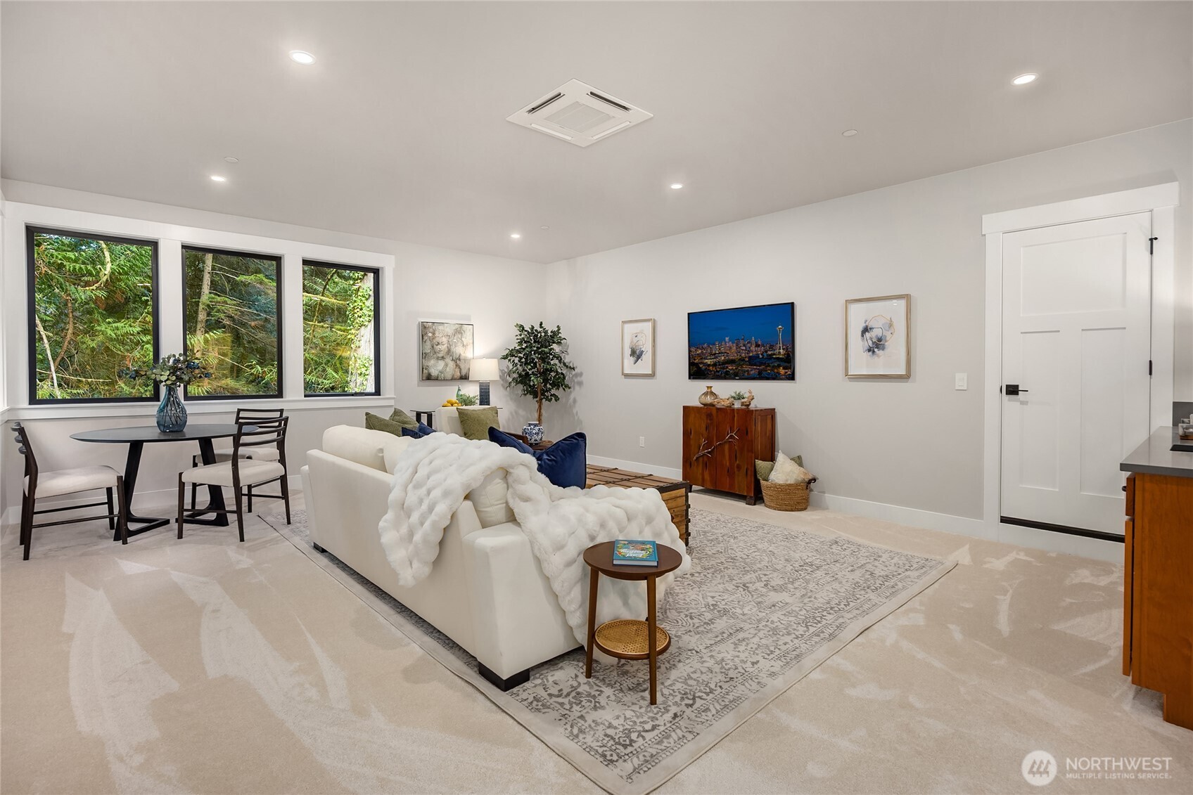 7535 NE West Port Madison Road , Bainbridge Island, WA 98110