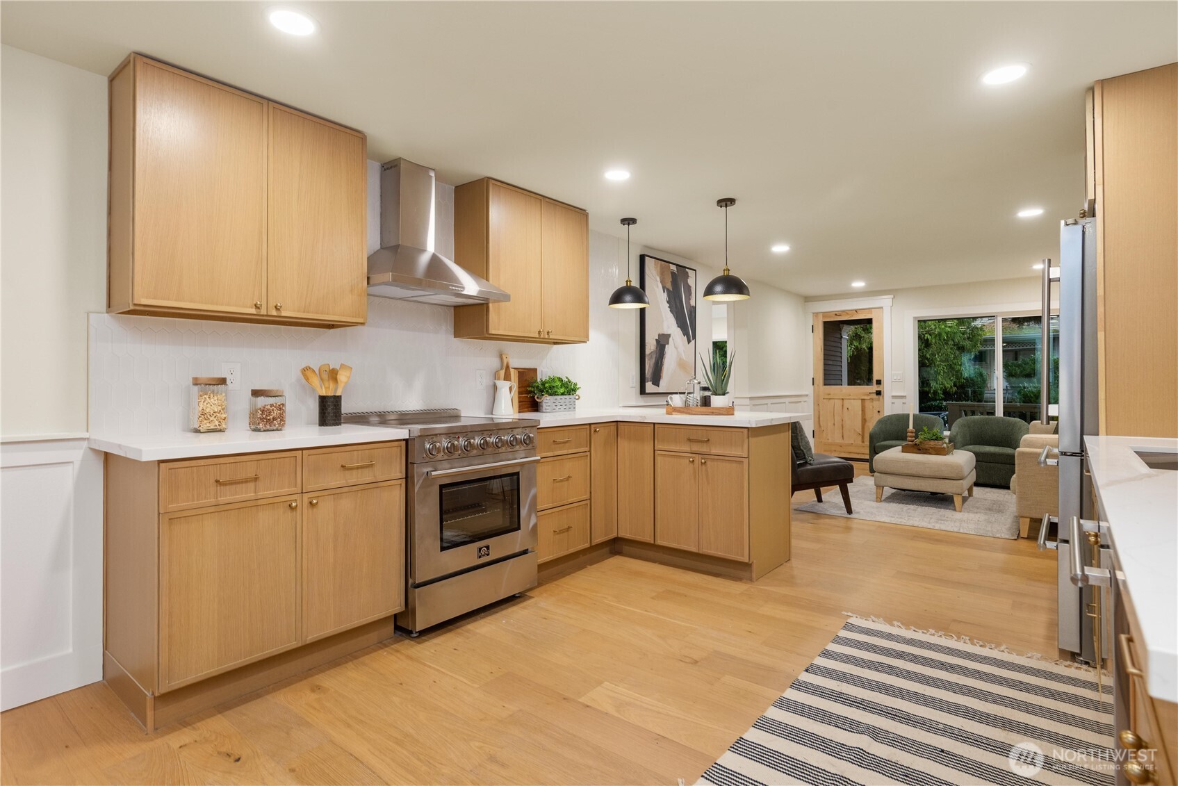 715 27th Avenue , Seattle, WA 98122