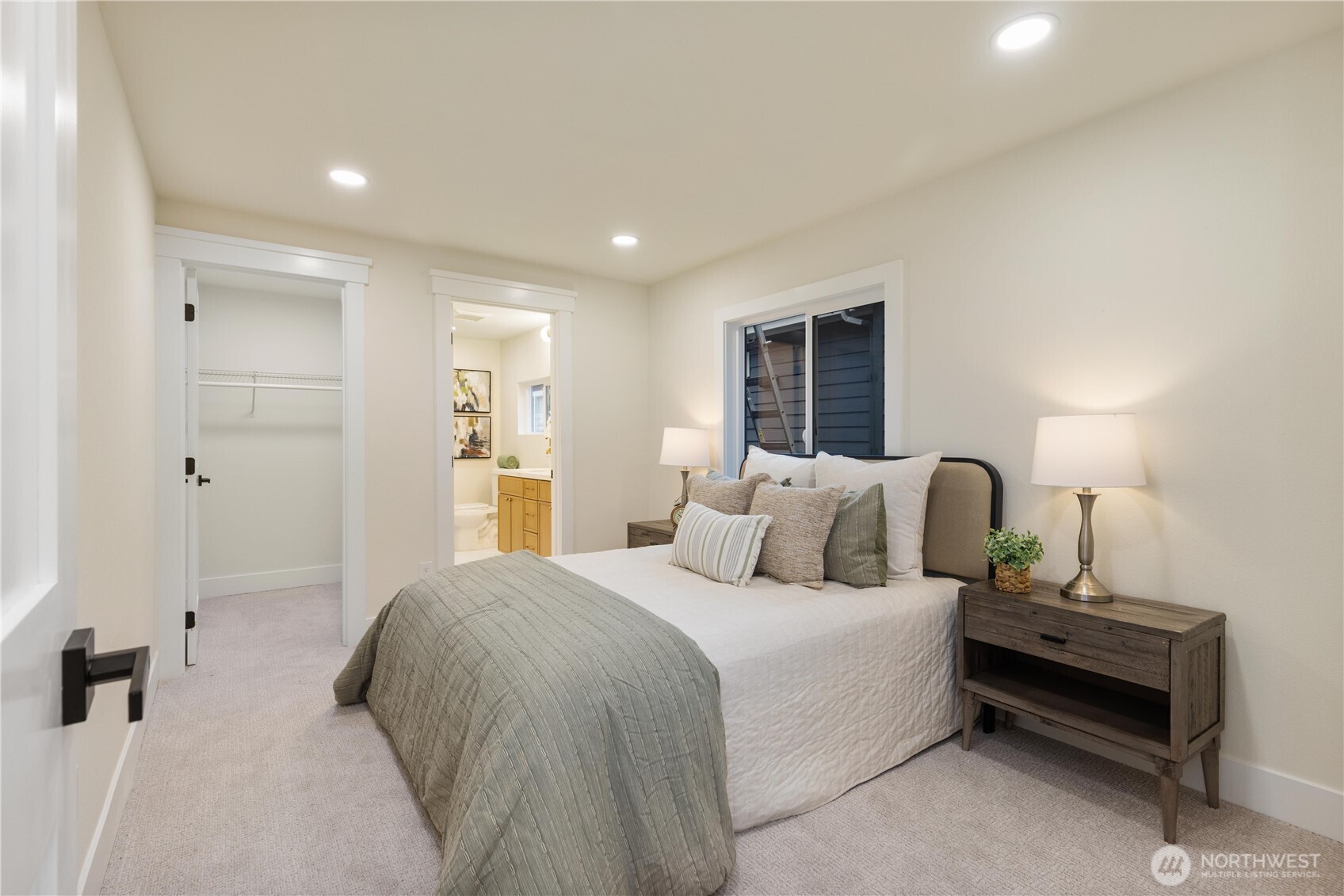 715 27th Avenue , Seattle, WA 98122