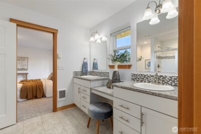 8498 Illahee Road NE, Bremerton, WA 98311 - Photo 23