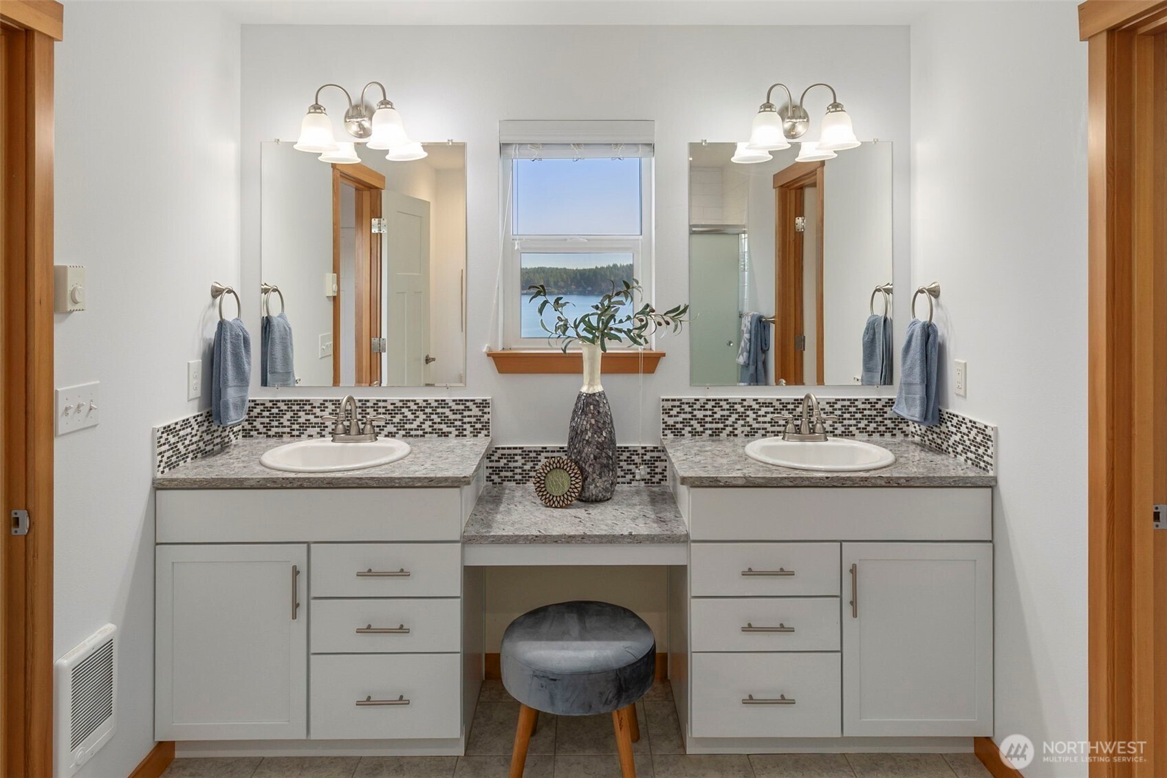 8498 Illahee Road NE, Bremerton, WA 98311