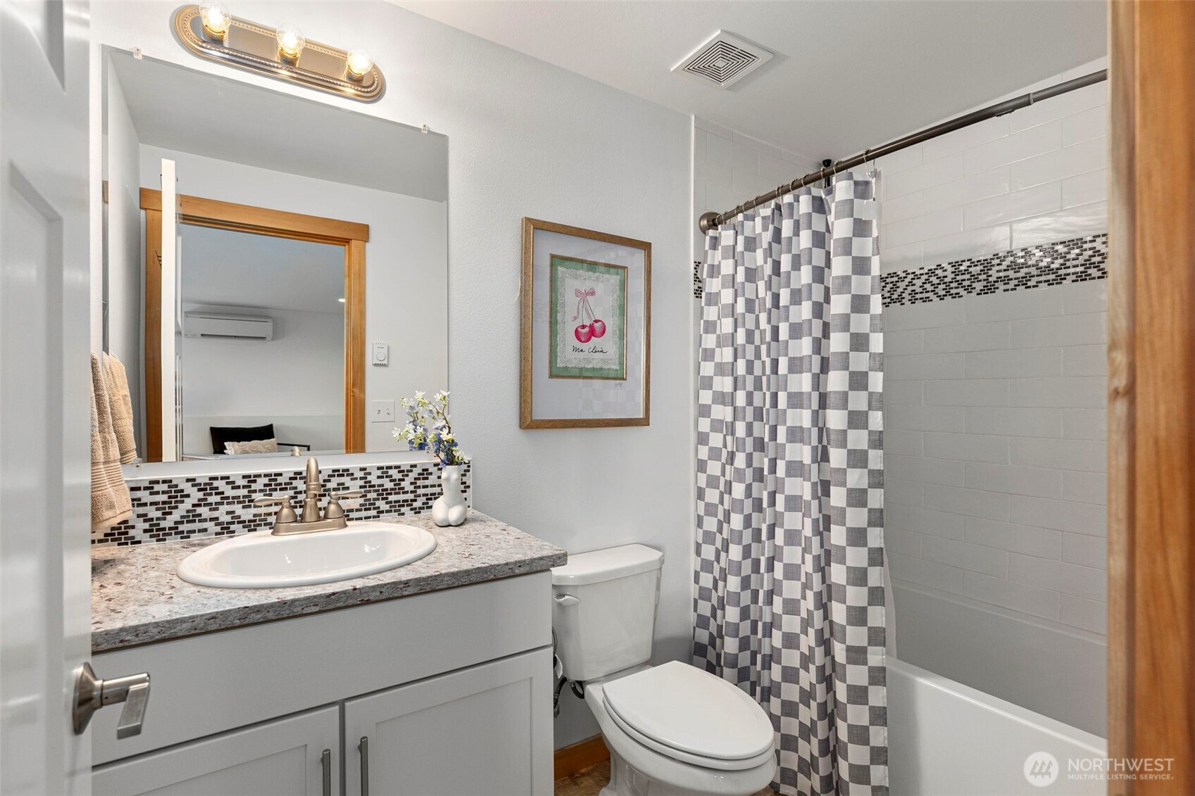 8498 Illahee Road NE, Bremerton, WA 98311