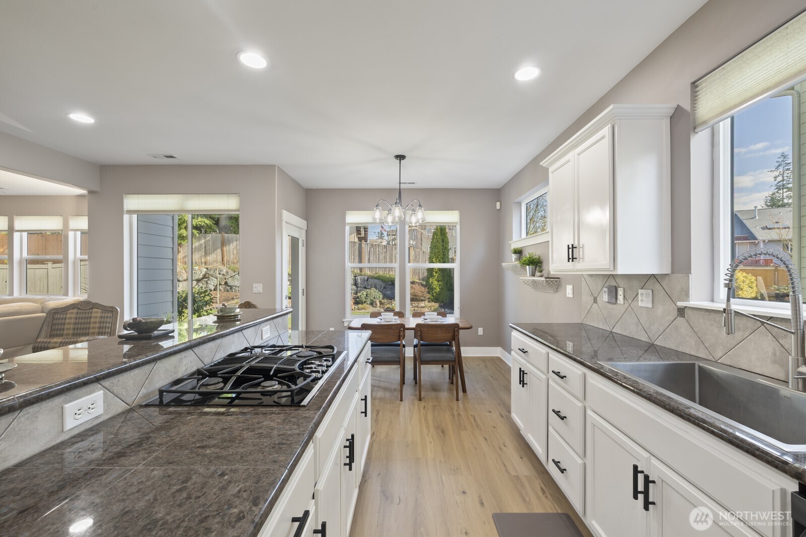 20507 9th Avenue W, Lynnwood, WA 98036