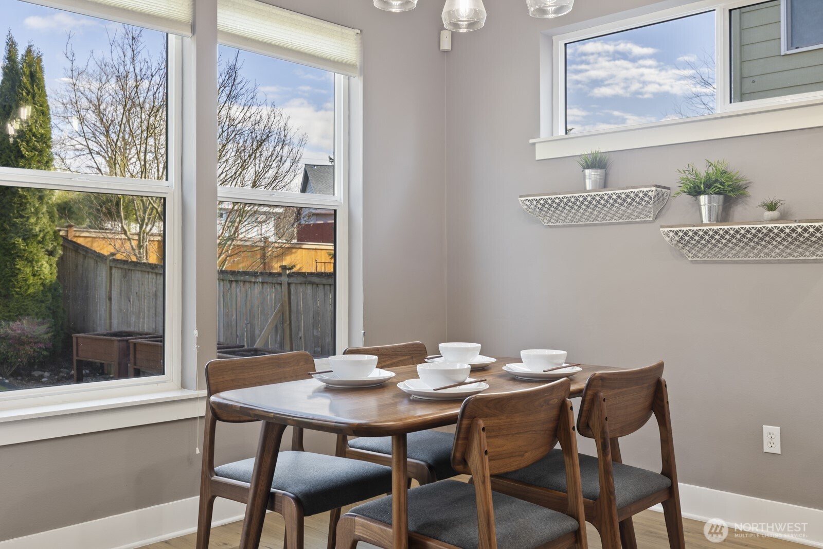 20507 9th Avenue W, Lynnwood, WA 98036