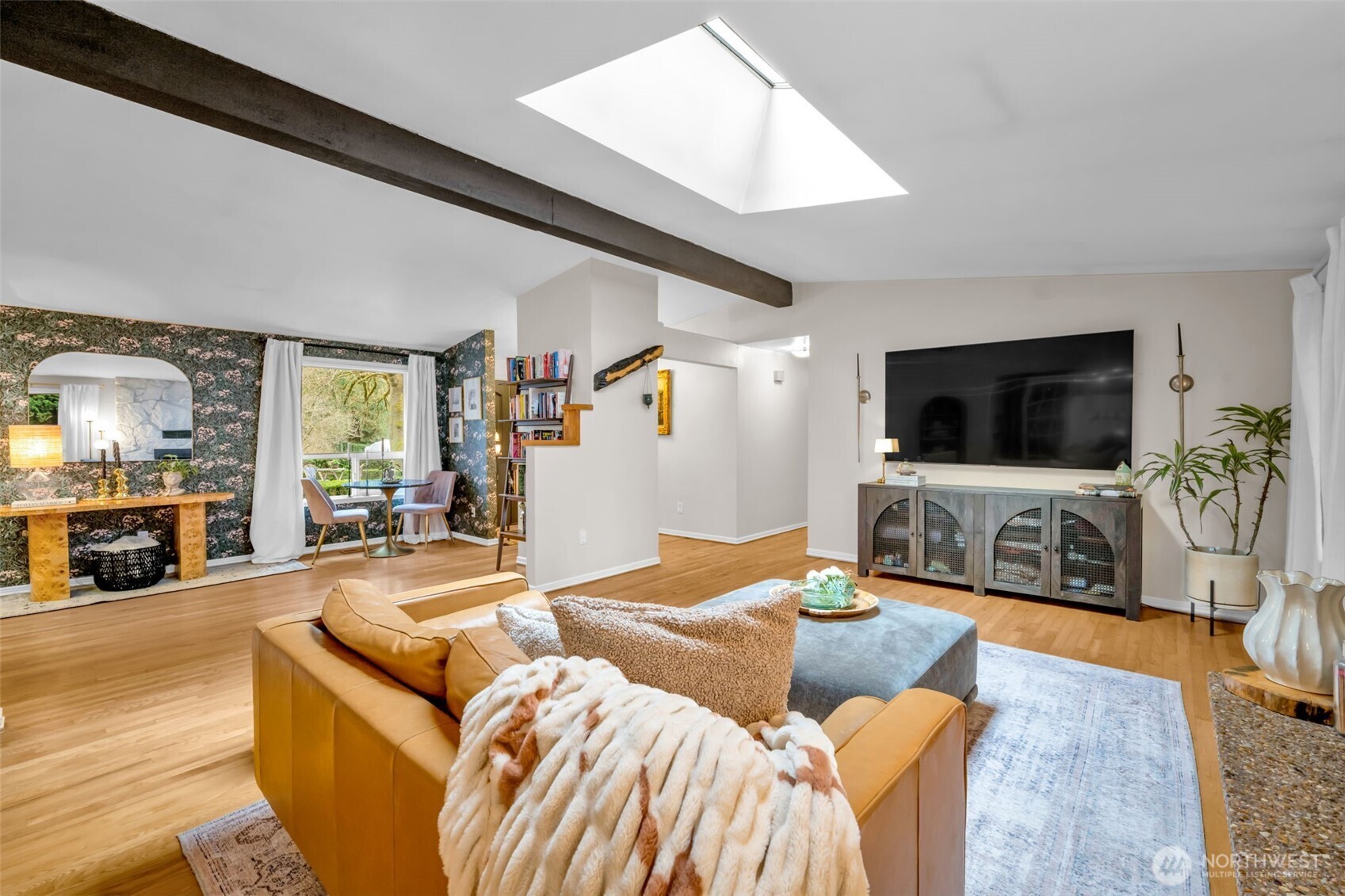 15528 186th Avenue NE, Woodinville, WA 98072