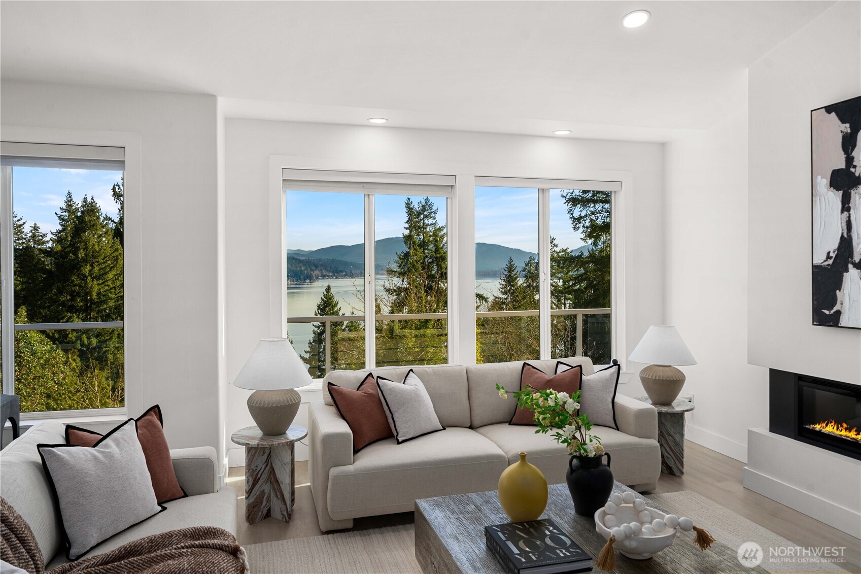 17003 SE 14th Lane , Bellevue, WA 98008