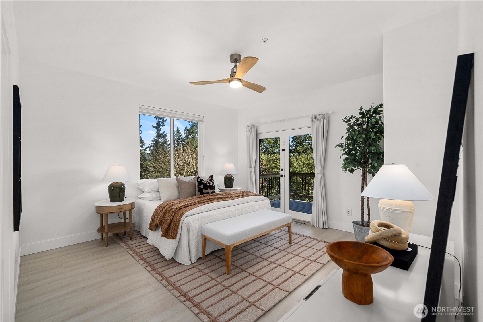 17003 SE 14th Lane , Bellevue, WA 98008