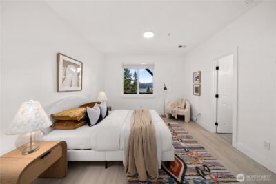 17003 SE 14th Lane , Bellevue, WA 98008 - Photo 32