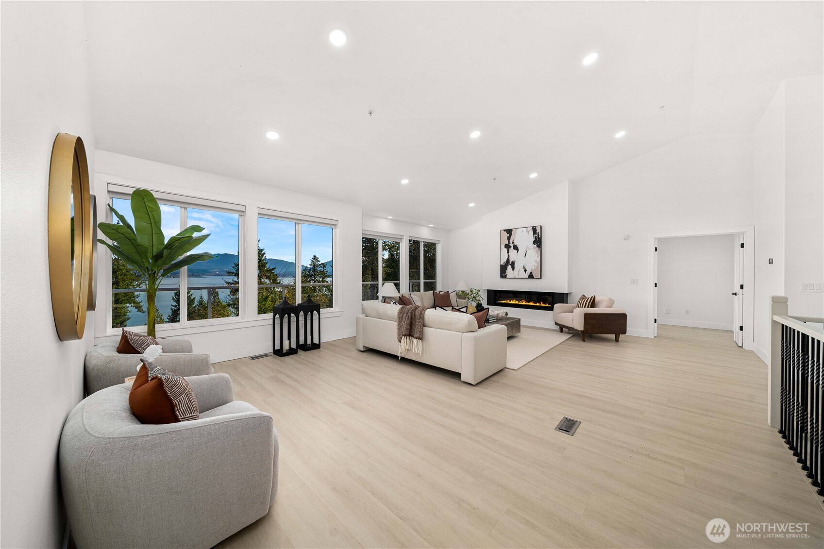 17003 SE 14th Lane , Bellevue, WA 98008