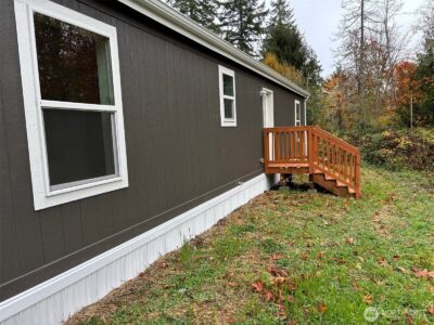 131 E Kingston Way , Shelton, WA 98584 - Photo 5