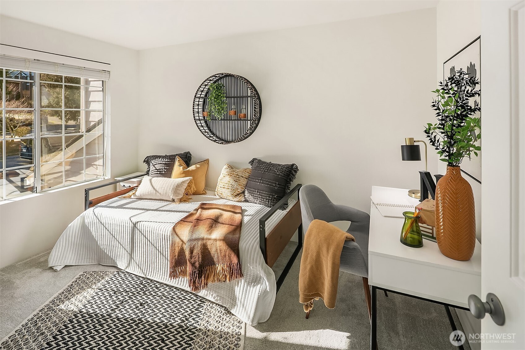 13726 NE 85th Street , Redmond, WA 98052