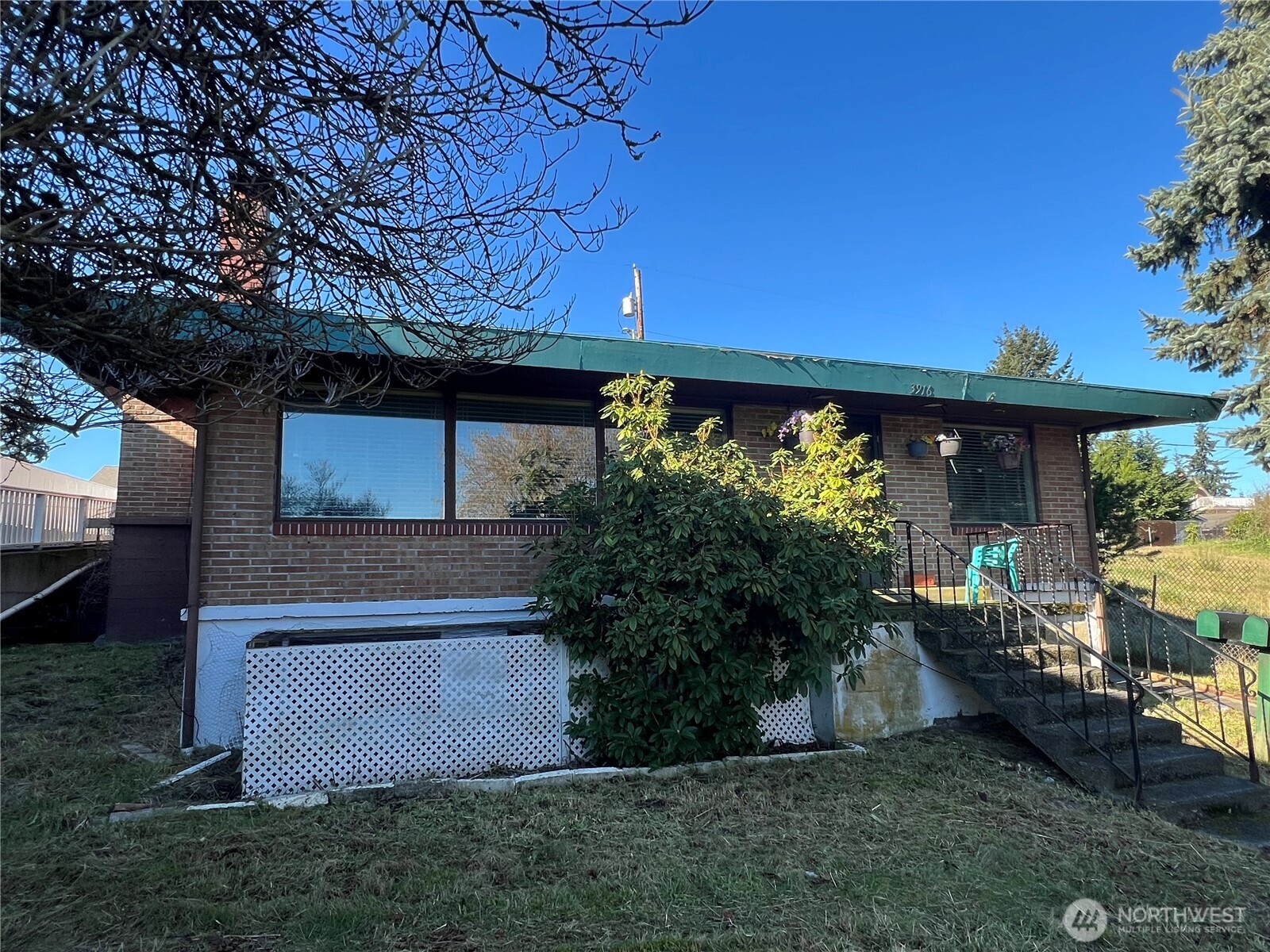 3916 Rucker Avenue , Everett, WA 98201-4875