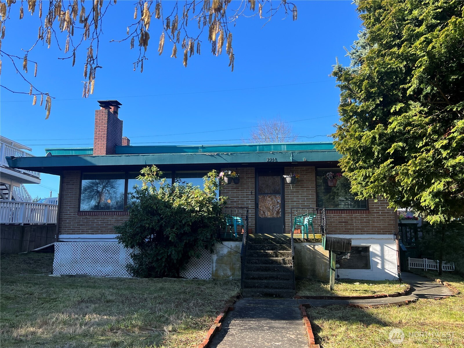 3916 Rucker Avenue , Everett, WA 98201-4875