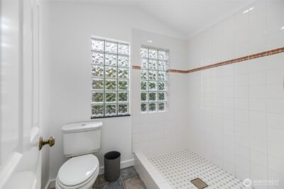 2708 NE 98th Street , Seattle, WA 98115 - Photo 11