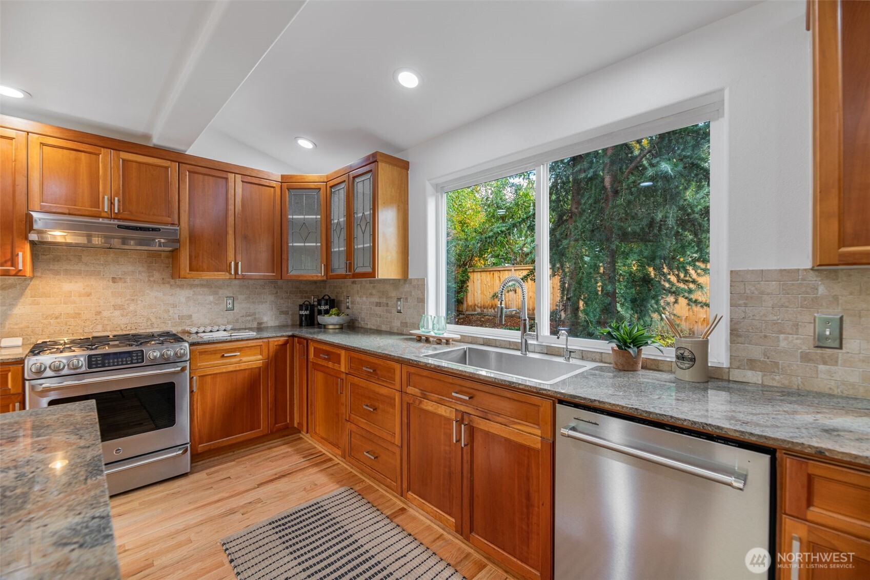 2708 NE 98th Street , Seattle, WA 98115