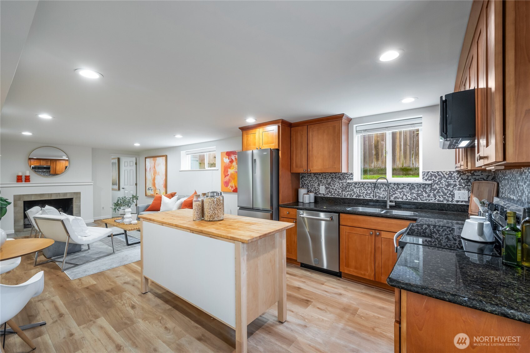 3538 SW Rose Street , Seattle, WA 98126