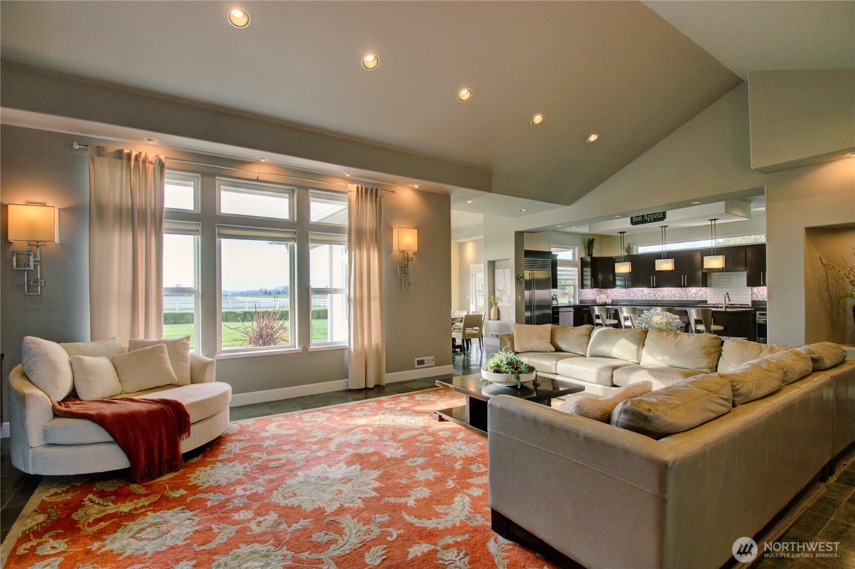 15834 Kamb Road , Mount Vernon, WA 98274