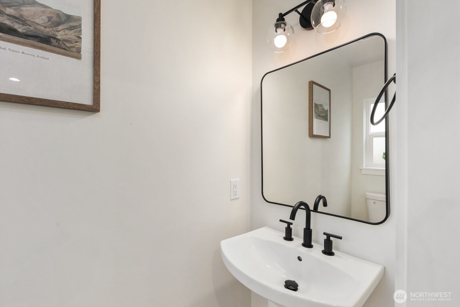 3110 SW 97th Street , Seattle, WA 98126