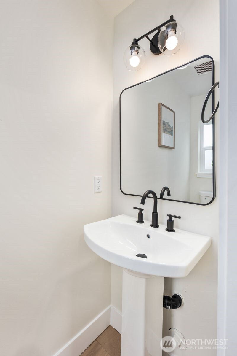 3110 SW 97th Street , Seattle, WA 98126