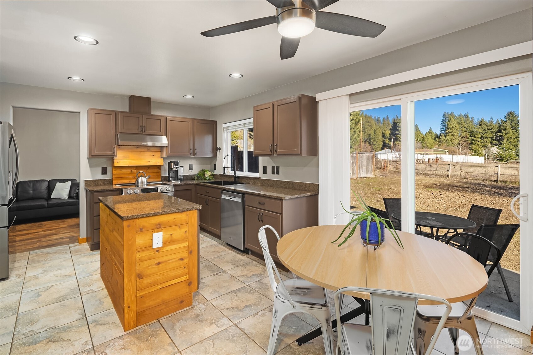 504 N Floral Avenue , Cle Elum, WA 98922