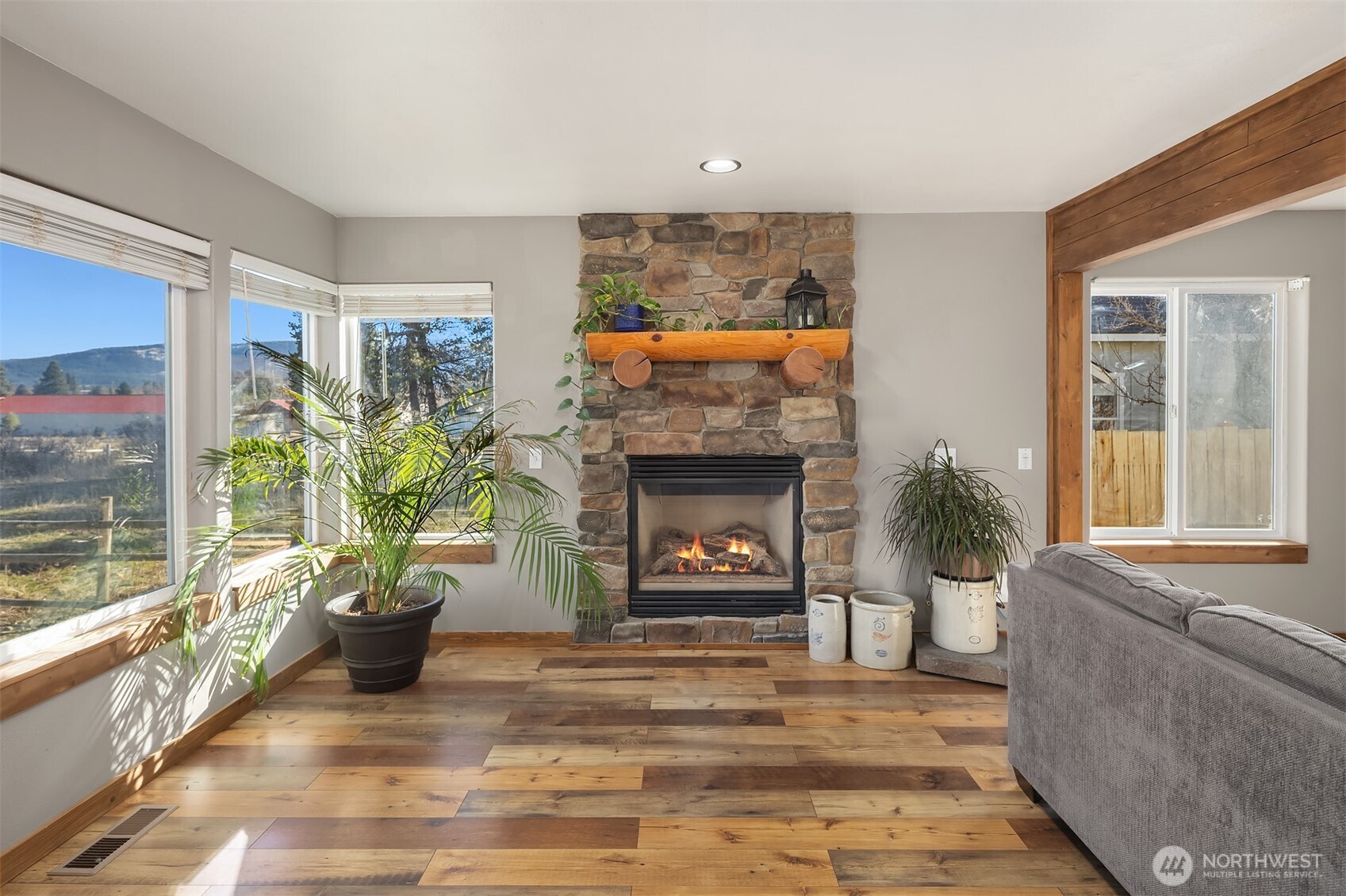 504 N Floral Avenue , Cle Elum, WA 98922