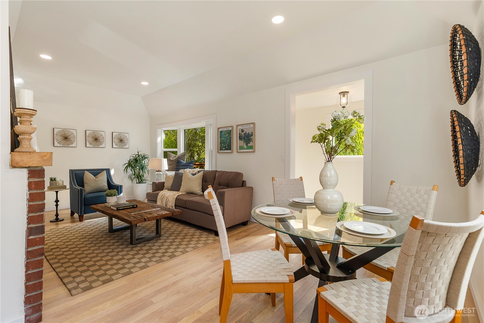 6031 McKinley Place N, Seattle, WA 98103