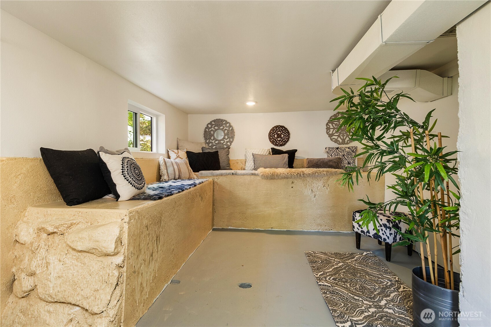 6031 McKinley Place N, Seattle, WA 98103