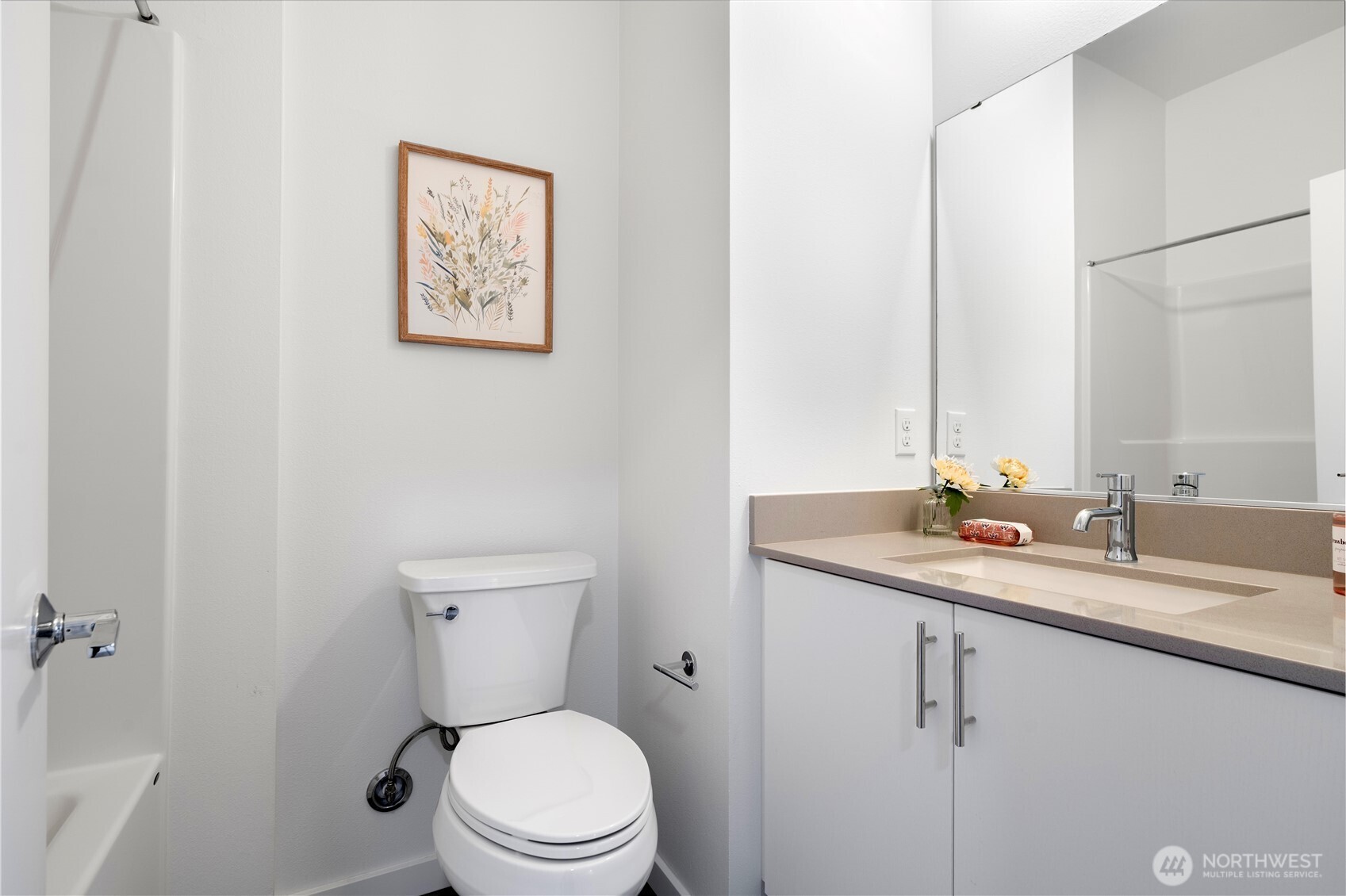 12526 15th Avenue NE #B, Seattle, WA 98125