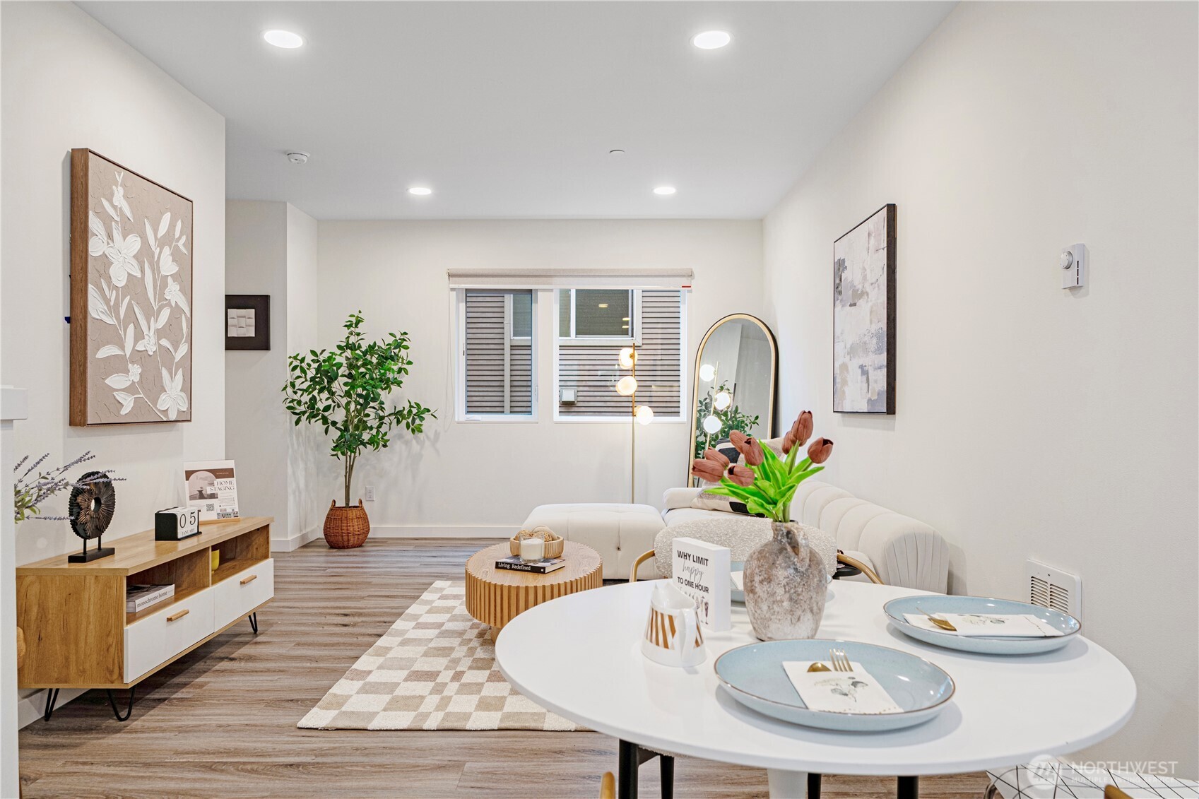 12526 15th Avenue NE #B, Seattle, WA 98125