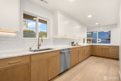 3702 W Fulton Street , Seattle, WA 98199 - Photo 17