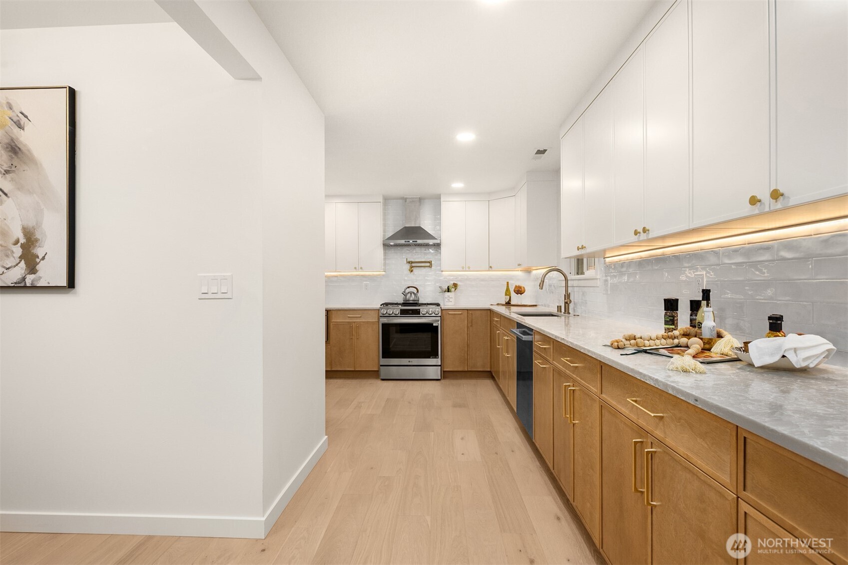 3702 W Fulton Street , Seattle, WA 98199