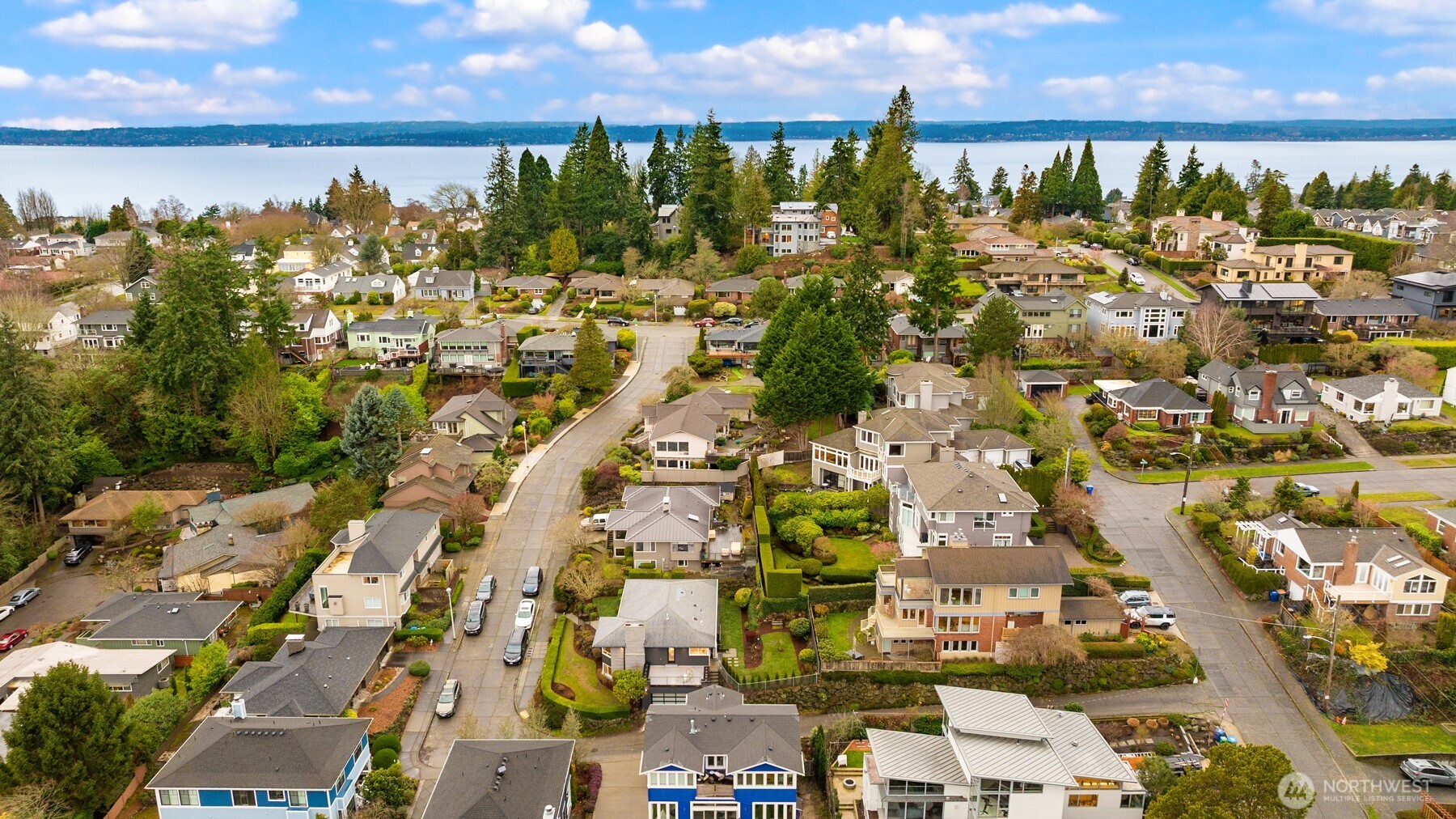 3702 W Fulton Street , Seattle, WA 98199