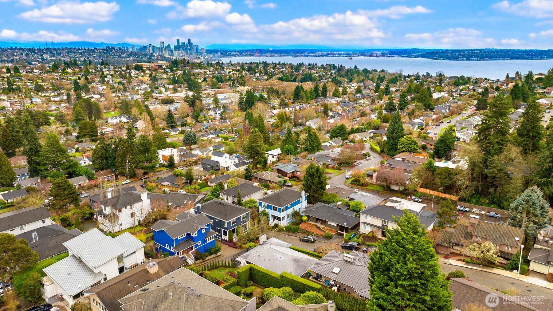 3702 W Fulton Street , Seattle, WA 98199