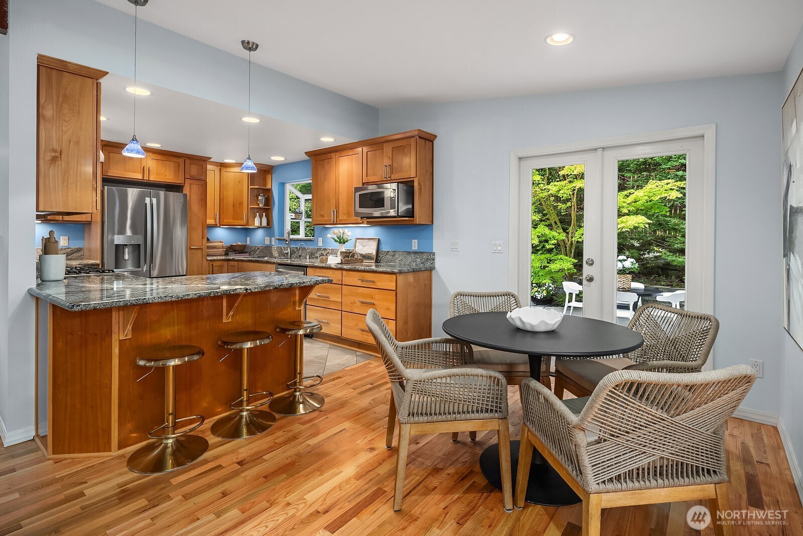 909 110th Avenue SE, Bellevue, WA 98004