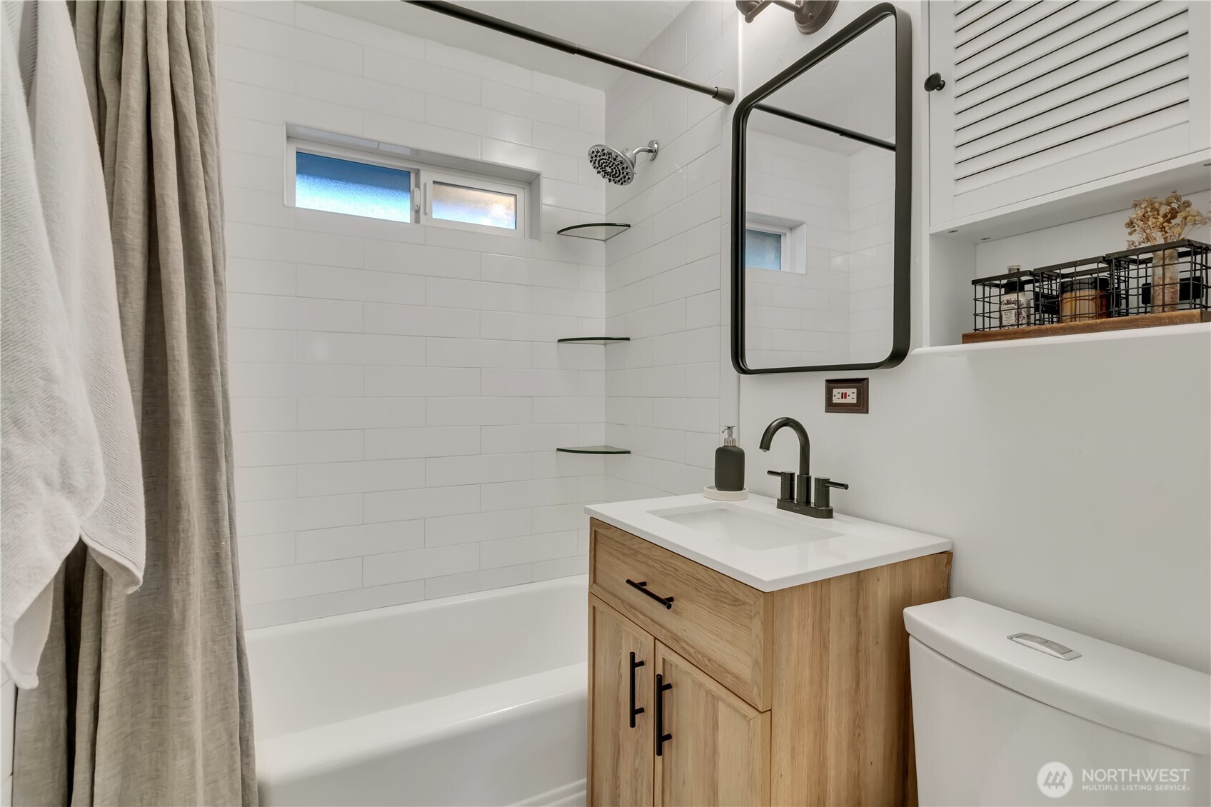 4609 N 18th Street , Tacoma, WA 98406