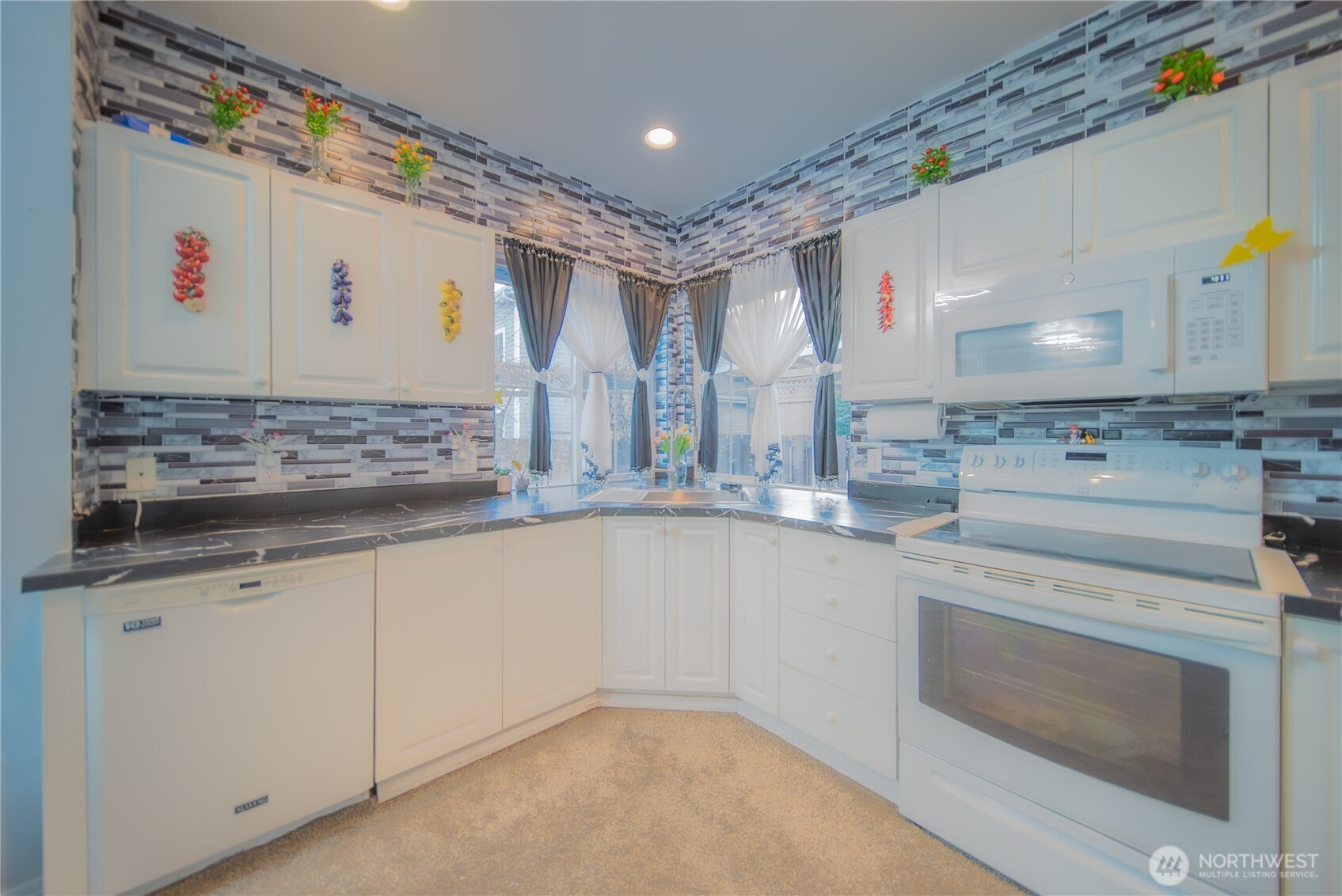 5615 S 233rd Street , Kent, WA 98032