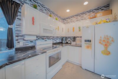 5615 S 233rd Street , Kent, WA 98032 - Photo 7