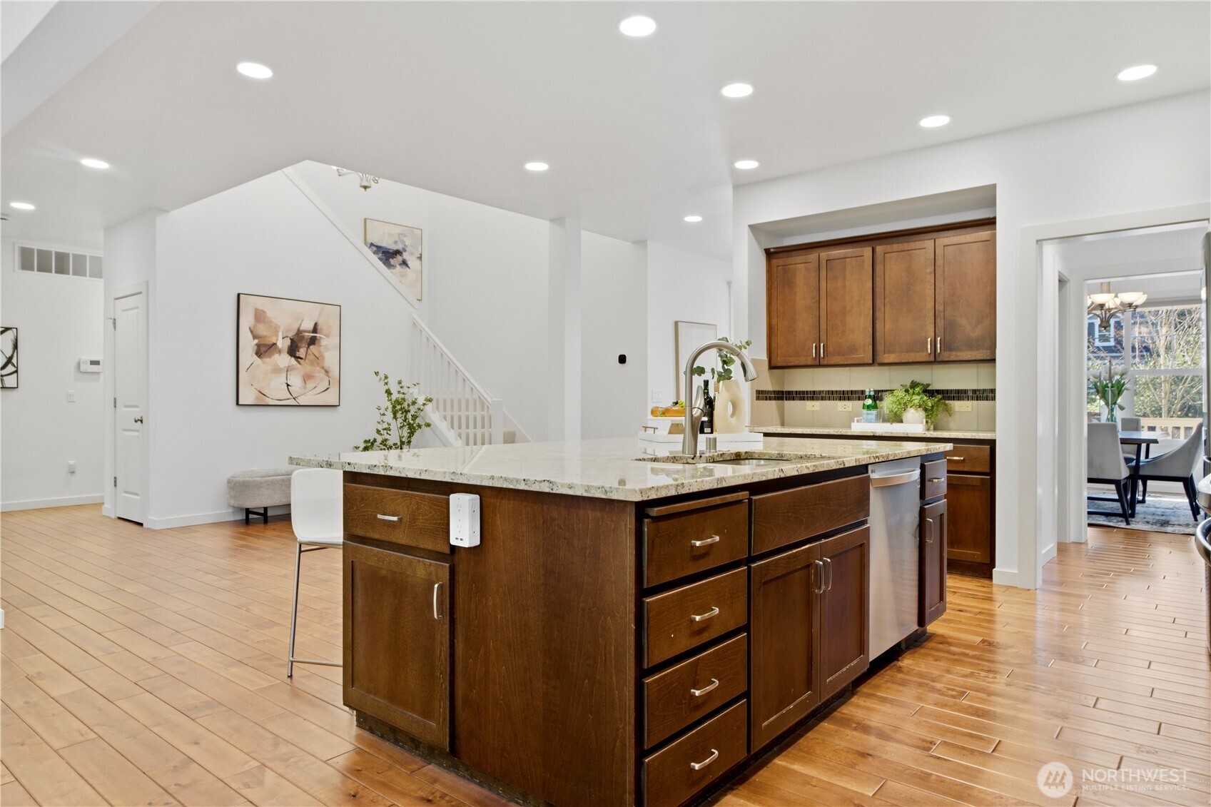 3122 SE 16th St , North Bend, WA 98045