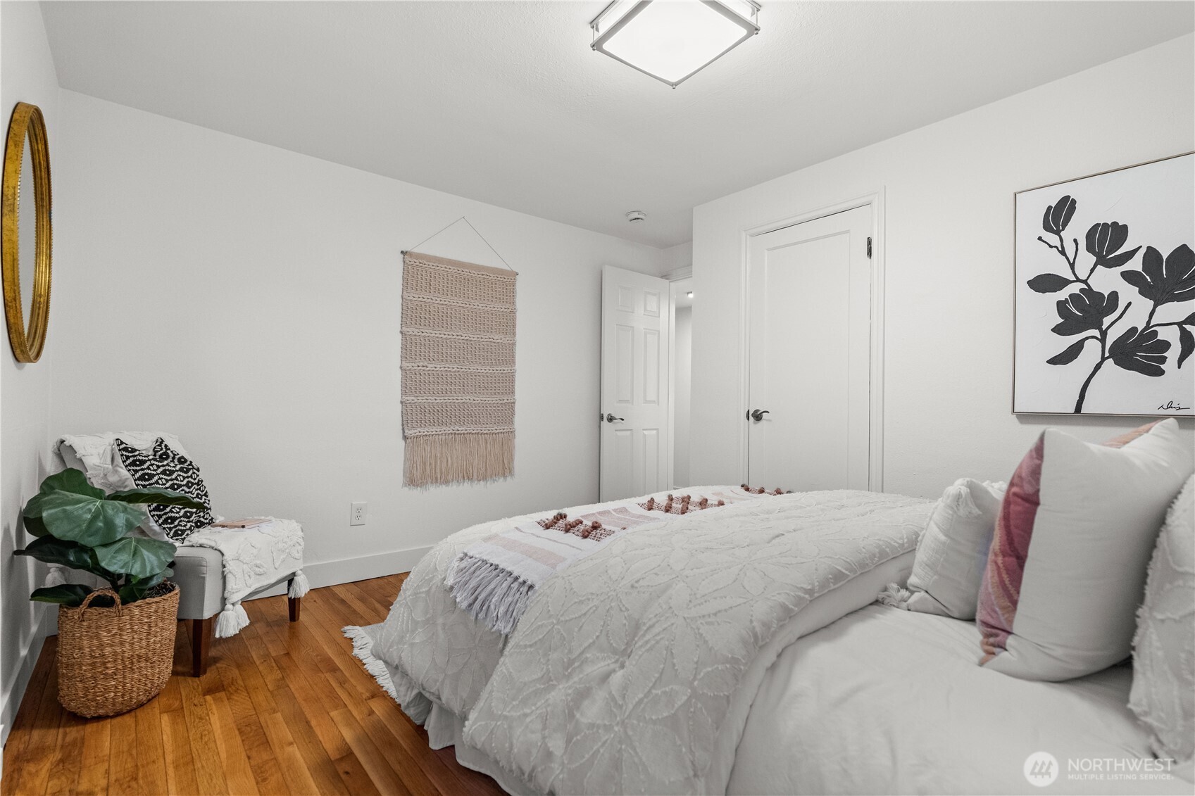 4849 25th Avenue SW, Seattle, WA 98106