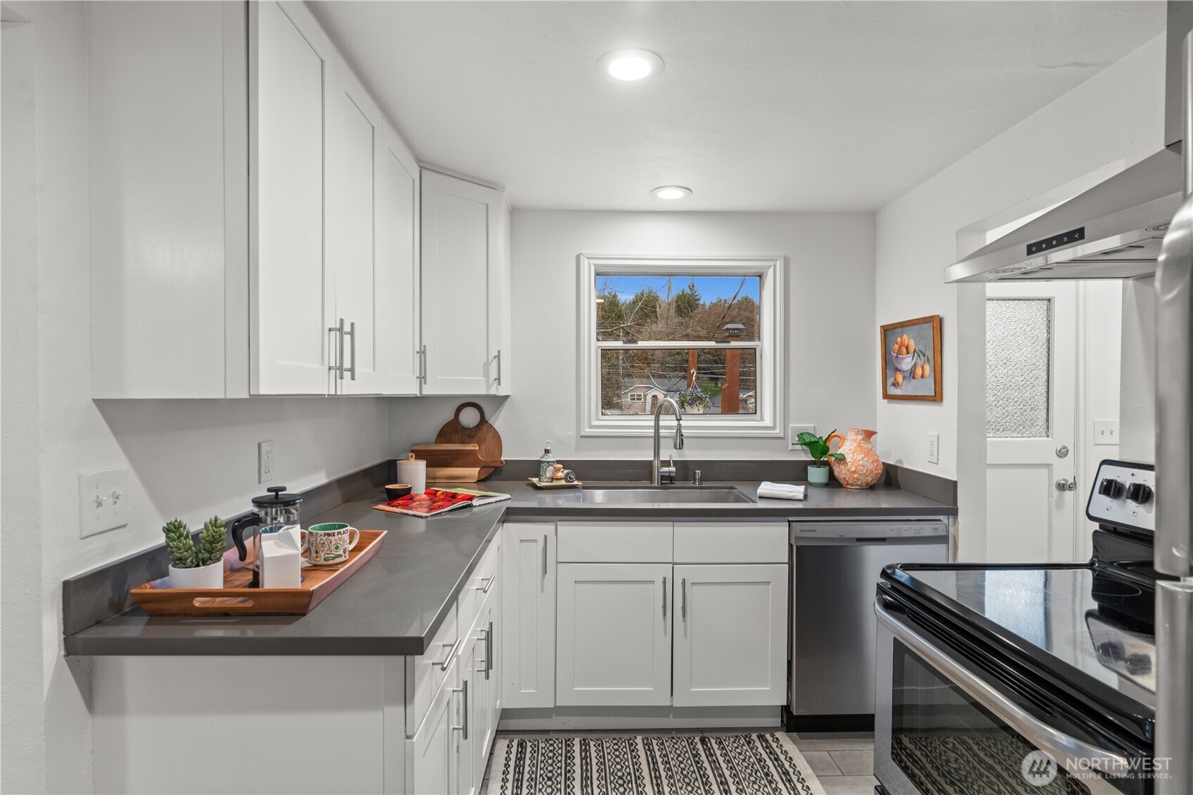 4849 25th Avenue SW, Seattle, WA 98106