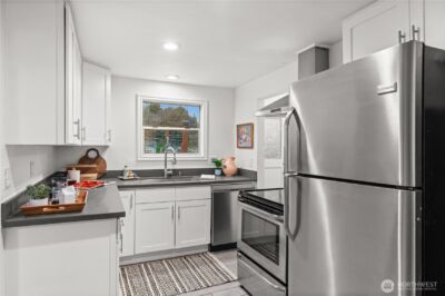 4849 25th Avenue SW, Seattle, WA 98106 - Photo 8