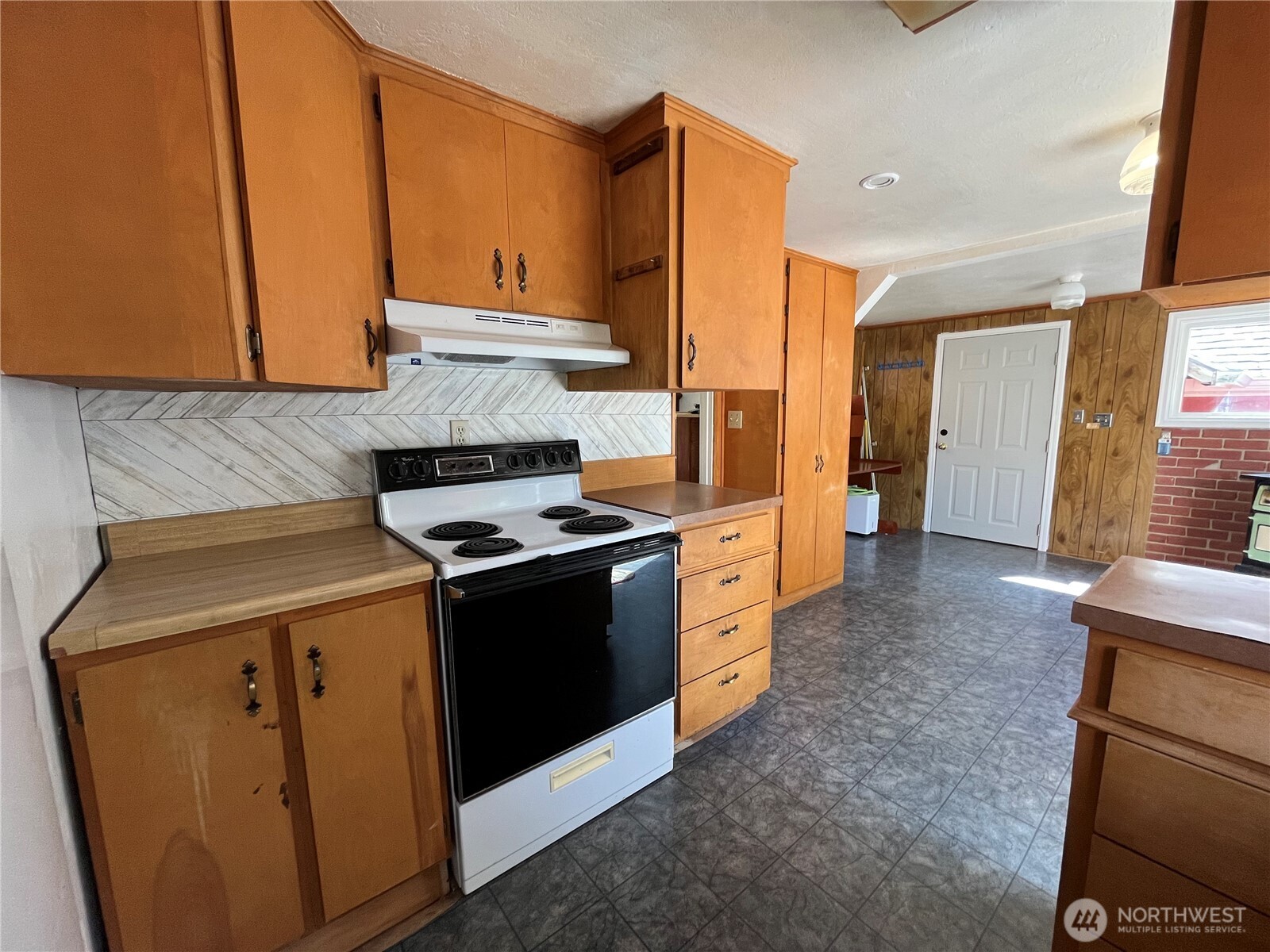 80 SE Channel Point Rd , Shelton, WA 98584