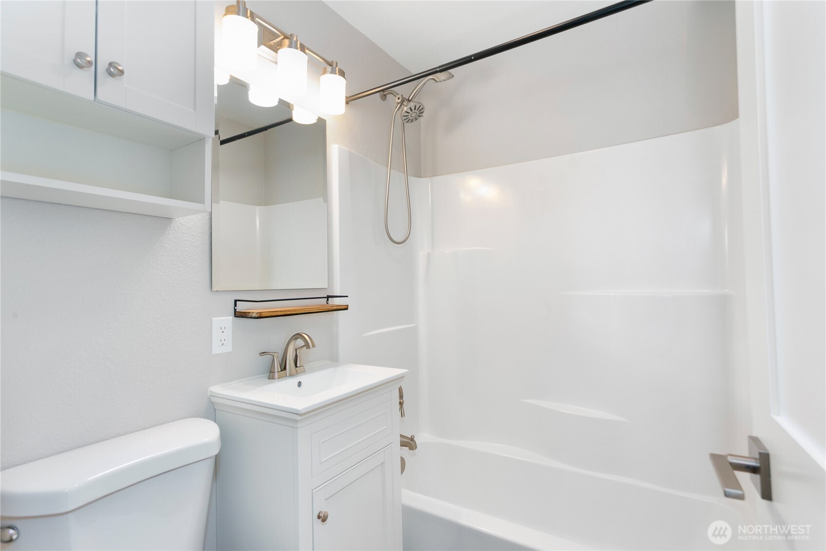 516 1/2 11th Street NW, Puyallup, WA 98371